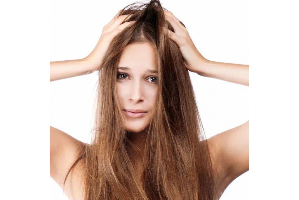 Saç Dökülmesi: Neden Olur ve Nasıl Önlenir?